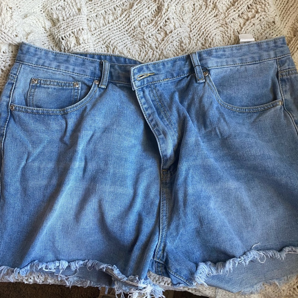 BOOHOO denim shorts